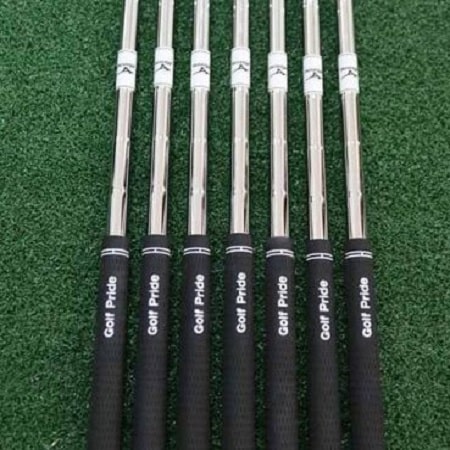 Bộ Gậy Golf Sắt Mizuno