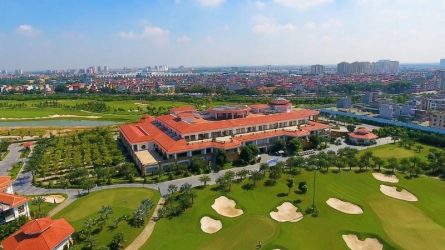 Sân golf Long Biên