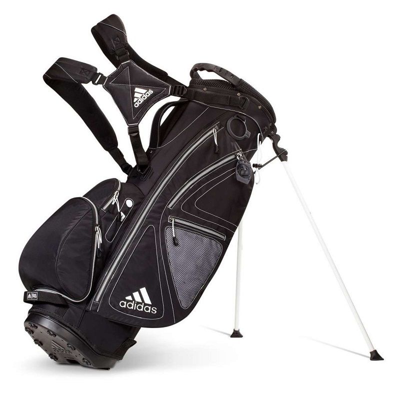 Túi golf Adidas gây ấn tượng với rất nhiều ưu điểm vượt trội 