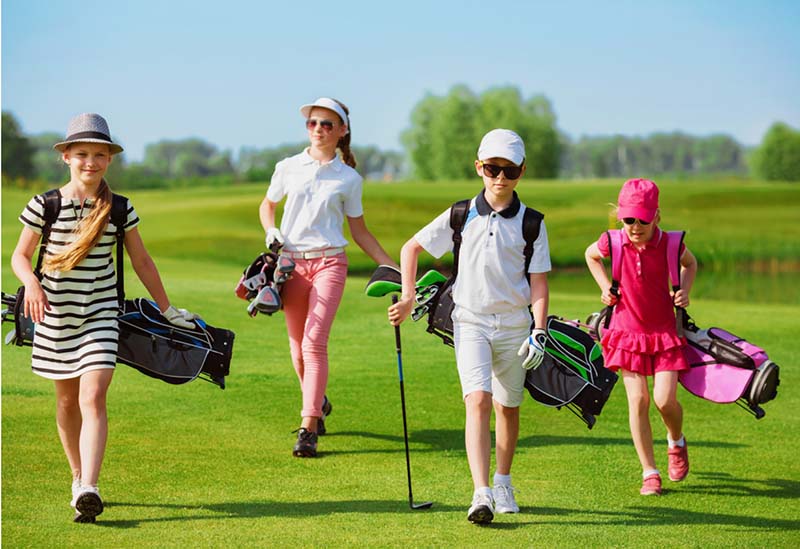 Quần áo  golf trẻ em rất đa dạng mẫu mã