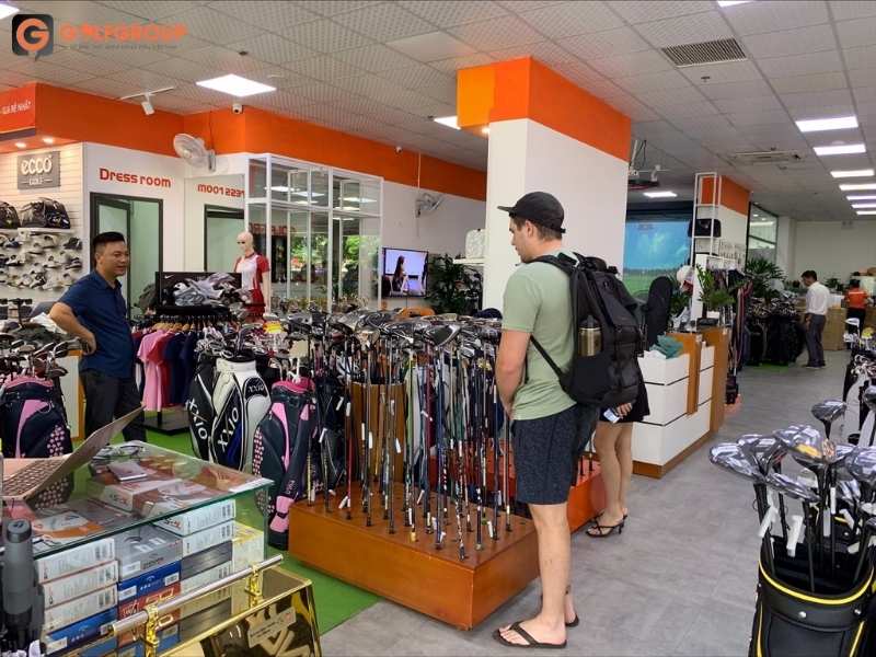 Phân phối nhiều mặt hàng gậy golf