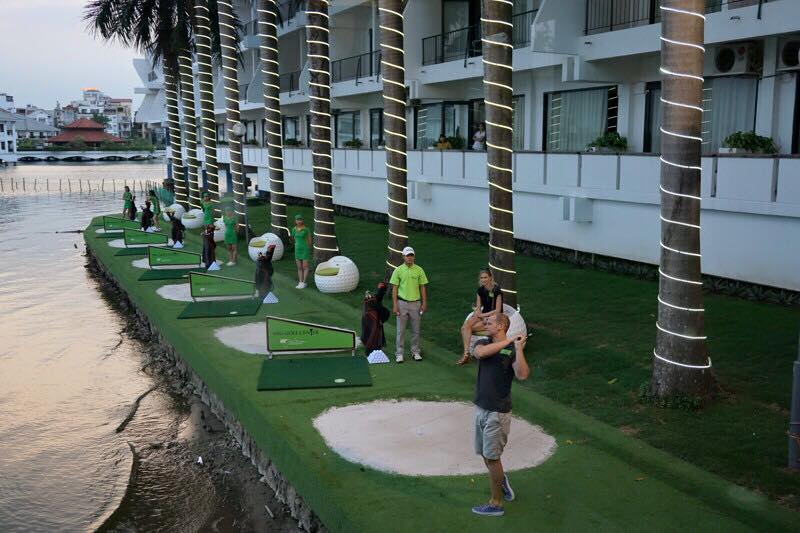 BRG Center là sân tập golf có tiếng tại Hà Nội, nằm ngay trong khuôn viên khách sạn Thắng Lợi