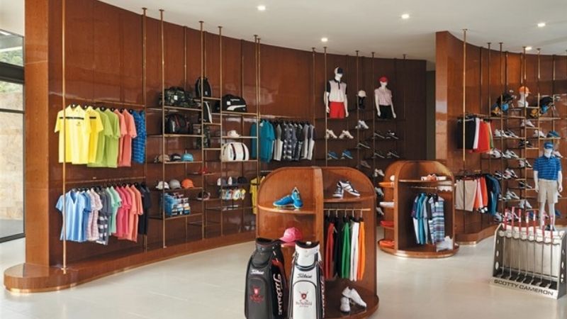 Golfer Hai Bà Trưng có thể mang gậy đến trực tiếp showroom của TGGC