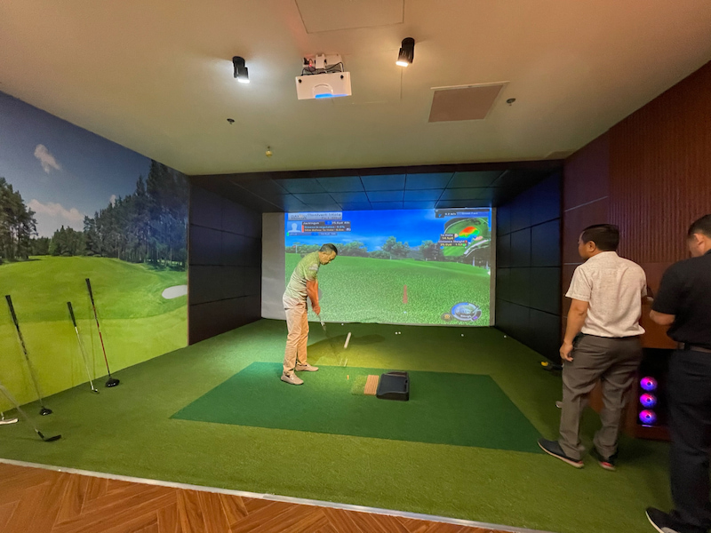 Golfer cần đảm bảo diện tích khi lắp đặt sân golf trong nhà