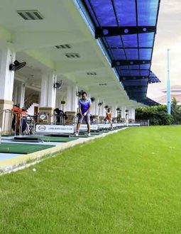 Sân tập golf Long Biên nằm trong khuôn viên sân golf Long Biên