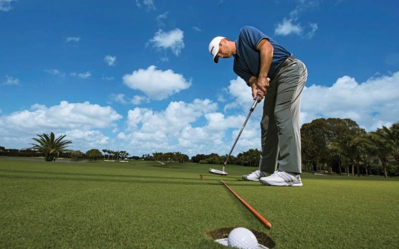 Những lưu ý giúp golfer cầm gậy golf putter mang lại hiệu suất tốt