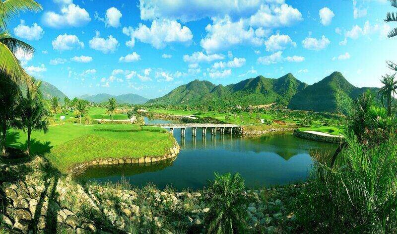Sân golf Diamond Bay Nha Trang hiện đại bậc nhất Việt Nam