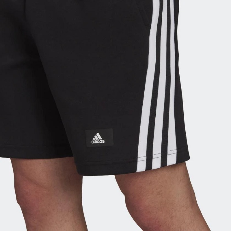 Quần short golf của thương hiệu Adidas có kiểu dáng và mẫu mã đa dạng