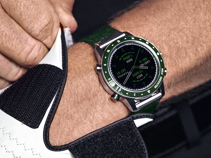 Đồng hồ golf Garmin Marq 2 còn sở hữu các tính năng không thua kém gì đồng hồ thông minh