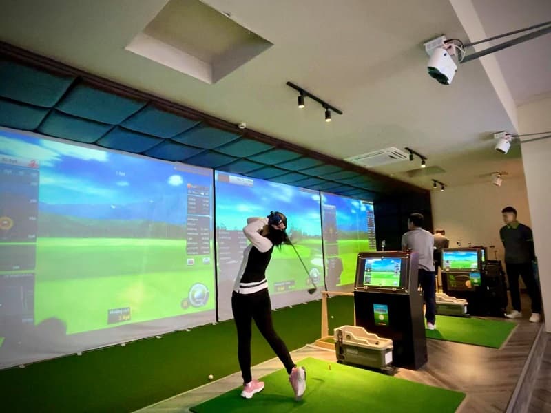 Máy móc, phầm mềm trong phòng tập golf 3D là yếu tố quan trọng nên cần được chú trọng đầu tư