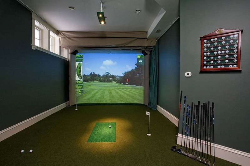 Màn hình golf cũng là yếu tố ảnh hưởng đến chi phí lắp đặt phòng golf 3D
