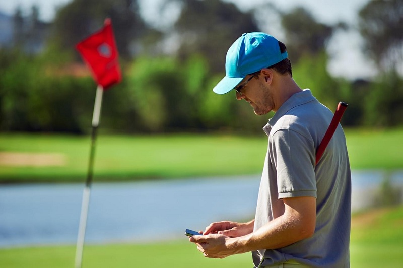Golfer có thể liên hệ trực tiếp đến sân golf để được tư vấn cụ thể