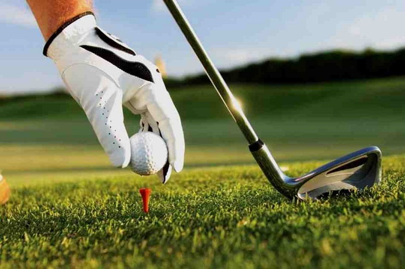 Lựa chọn độ bounce của gậy golf phụ thuộc vào kỹ thuật của golfer và địa hình sân golf