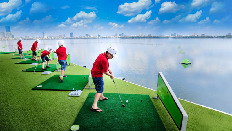 Sân tập golf BRG Golf Center là điểm đến yêu thích của golfer Hà Nội