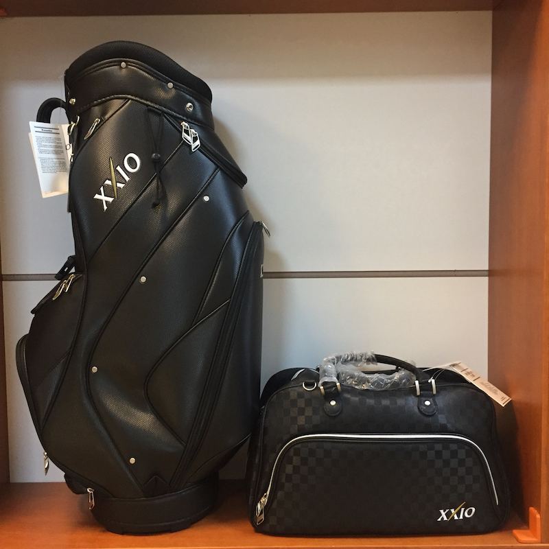 Các mẫu túi golf XXIO được làm từ chất liệu cao cấp, bền bỉ
