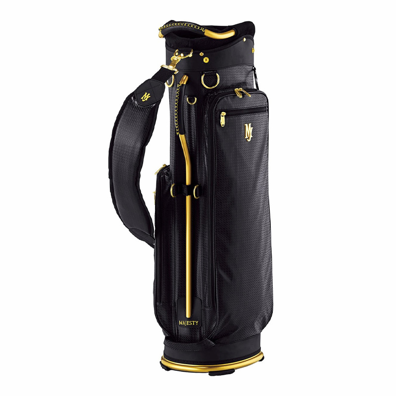 Người chơi nên lựa chọn túi gậy golf  Majesty có trọng lượng nhẹ để dễ dàng di chuyển