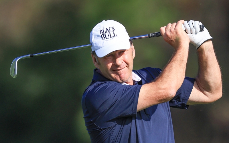 Nick Faldo - Là một golfer Pro với nhiều chiến thắng lớn trong ngành golf