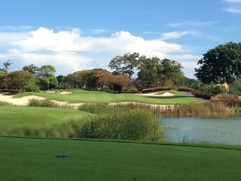 Sân golf Bali National Golf Club & Resort - Indonesia nổi tiếng với vẻ đẹp thơ mộng và thiết kế đầy thách thức
