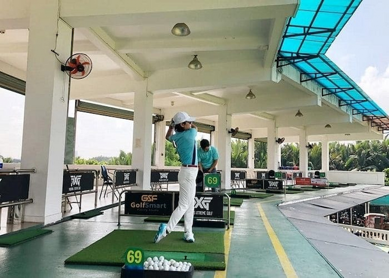 Sân tập golf Rạch Chiếc là điểm đến lý tưởng cho golfer nghỉ ngơi, thư giãn