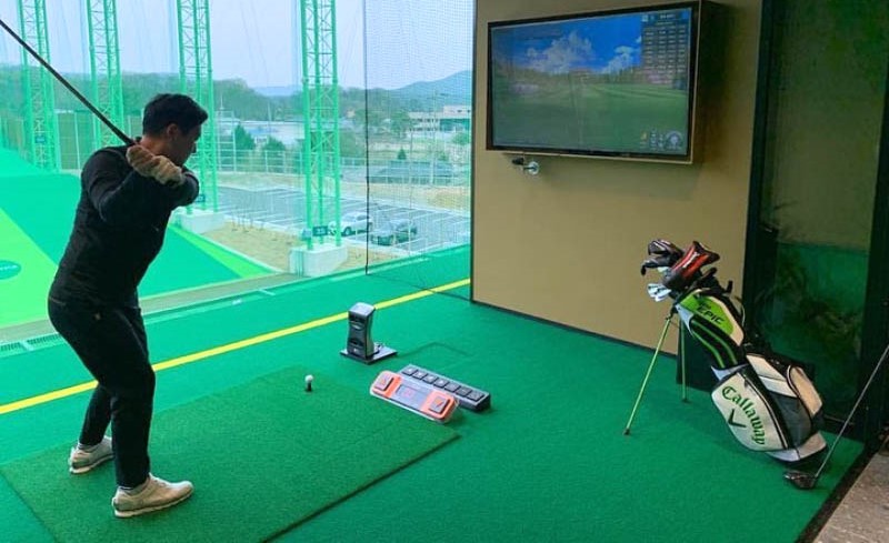Máy tập golf 3D OKONGOLF được nhiều golfer lựa chọn sử dụng