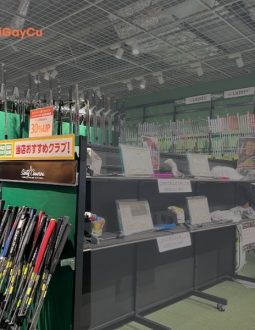 gậy golf cũ lọt thỏm tại thị trường Nhật Bản