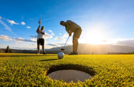 Nắm rõ từ vựng tiếng anh về golf giúp golfer chuyên nghiệp hơn