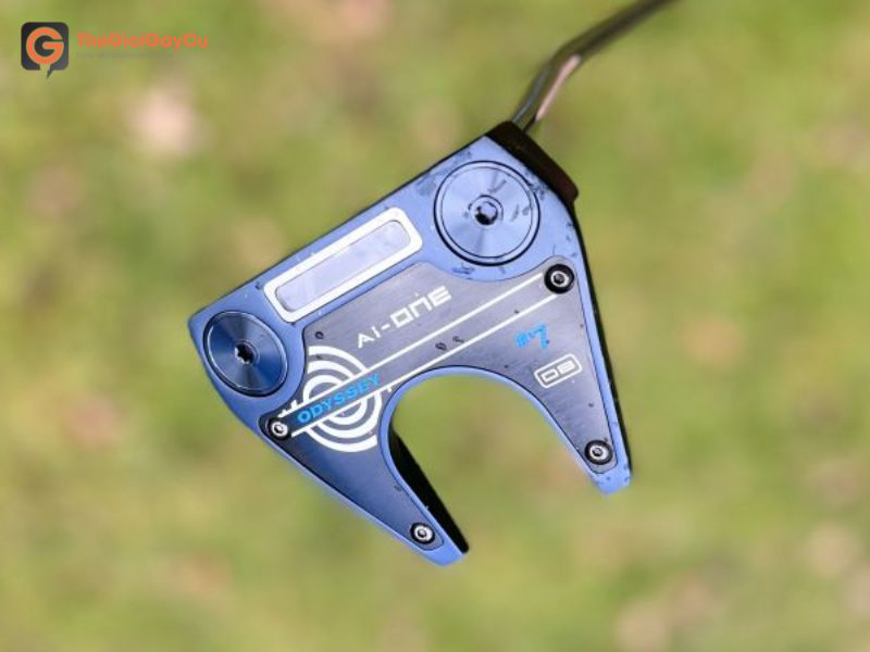 Putter Odyssey AI-One sở hữu những công nghệ hiện đại, giúp cú putt chính xác, tăng khả năng vào hố