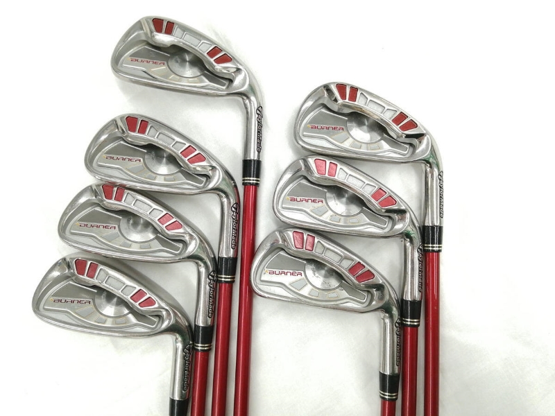 Adam Staelin (HDC 11) hài lòng với khoảng cách mà gậy sắt TaylorMade Bunner mang lại